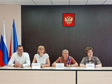 Николай Руппель: Провел традиционное аппаратное совещание с начальниками управлений и отделов администрации, руководителями структурных подразделений и ресурсоснабжающих организаций округа