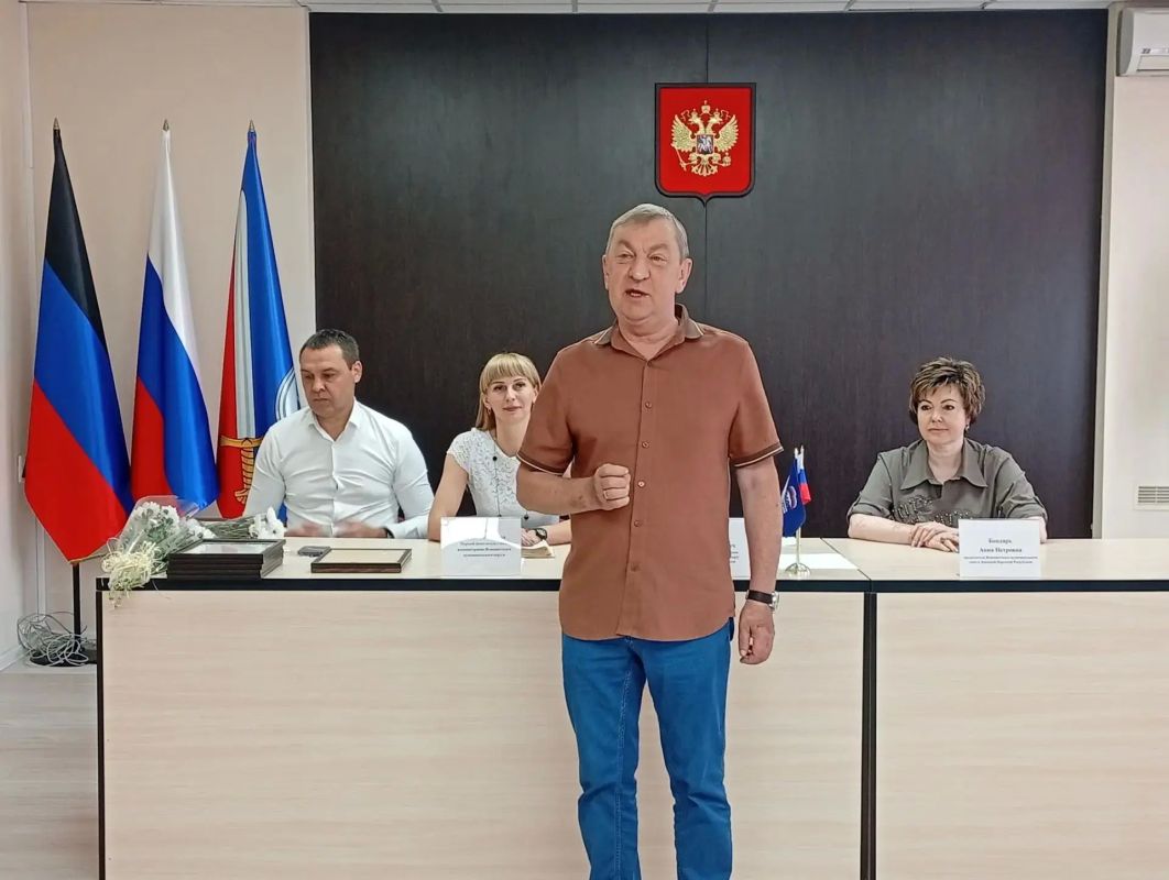 Николай Руппель: С удовольствием поздравил с профессиональным праздником представителей одной из самых почетных и уважаемых в нашем округе профессий — железнодорожников