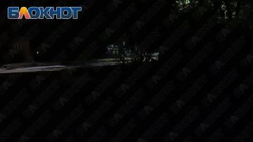 Прямо сейчас нарушители как минимум 5 законов РФ кошмарят Пролетарский район Донецка!
