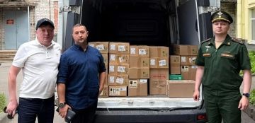 Сотрудники военного следственного управления СК России по Ленинградскому военному округу оказали гуманитарную помощь