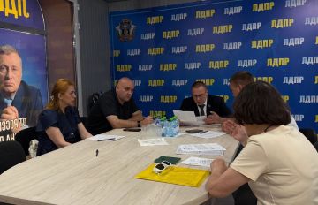 Андрей Крамар: Как уже говорил, депутатская работа отнюдь не заканчивается после завершения весенней сессии парламента