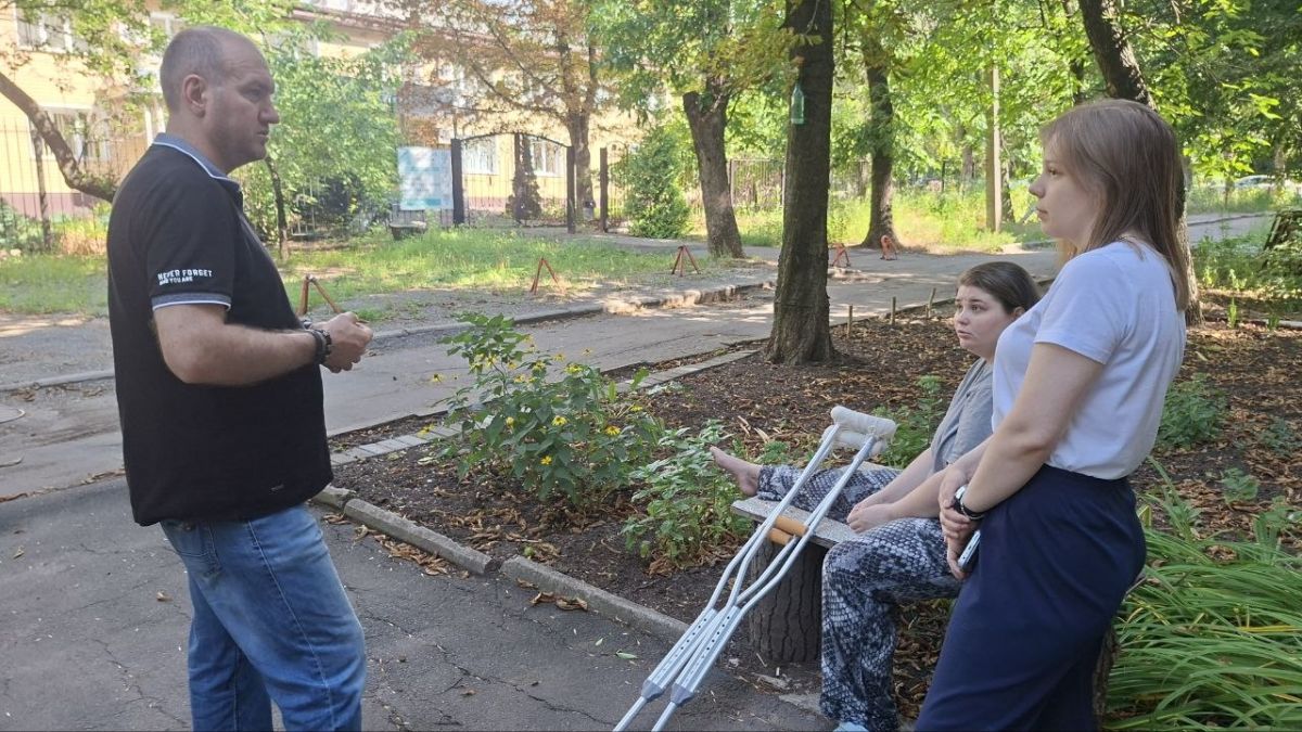 Валентин Левченко: Встреча с жителями дома № 4 по ул. Титова в рамках партпроекта «Управдом»: обсудили важные вопросы и выбрали старшего по дому