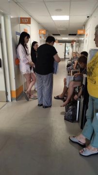 Провела встречу с населением в ходе которой обсудили вопрос прохождения медосмотра детей перед школой