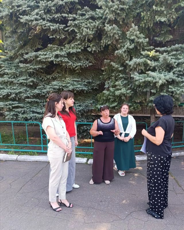 Встреча с населением. Депутат Торезского городского совета Жанна Попова провела встречу с населением