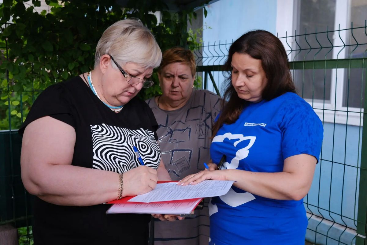 Более 140 тысяч жителей приняли участие в первых двух волнах общественного обсуждения народной программы Единой России
