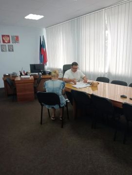 Провел личный приём граждан