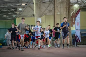 В Донецке прошла самая масштабная открытая тренировка для молодежи, приуроченная ко Дню физкультурника