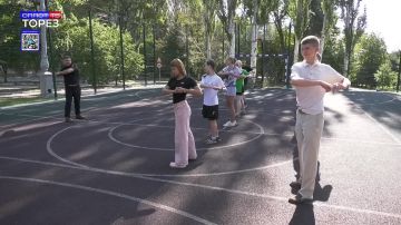 «Старт недели спорта». Торезцы стали частью масштабной федеральной акции, приуроченной к празднованию Дня физкультурника