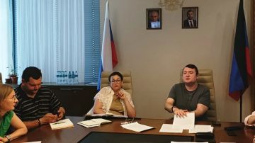 Состоялось межведомственное совещание с участием представителей Администрации Главы и Правительства ДНР, Минимущества, Минтруда, Управления Росреестра по ДНР, администрации Мариуполя и Народного Фронта ДНР о ходе реализации...