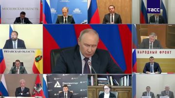 Владимир Путин заявил, что нужно уделить особое внимание развитию транспорта в ДНР, ЛНР, Херсонской и Запорожской областях