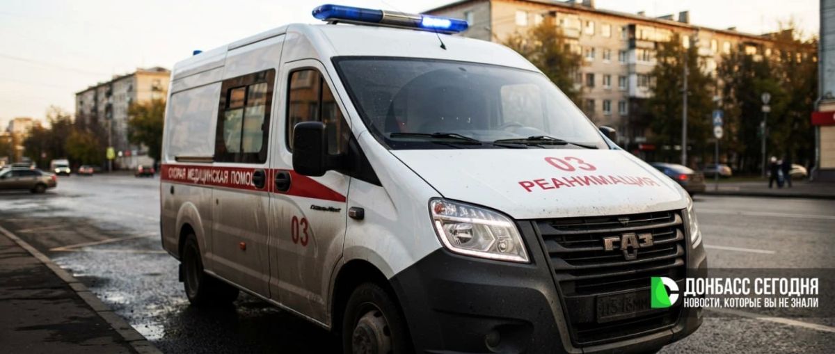 Дрон ВСУ атаковал Горловку: три мирных жителя ранены, повреждён гараж и теплосеть