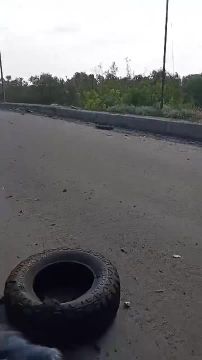 Сгорел на работе. В Дружковке у ВСУ дела со снабжением обстоят все хуже и хуже Подписывайтесь на нас в MAX @btr80