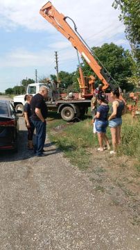 Председатель Амвросиевского муниципального совета Александр Шульга провел встречу с жителями села Петропавловка