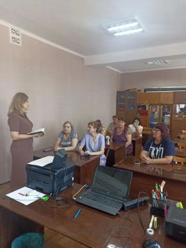 Заместитель главы администрации Амвросиевского муниципального округа Татьяна Разводова провела встречу с трудовым коллективом Амвросиевского многопрофильного техникума