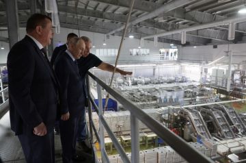 Владимир Путин впервые посетил Курильские острова