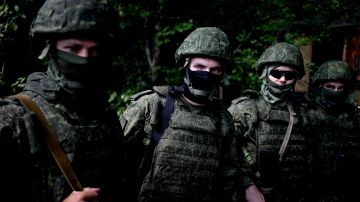 "Накапливались около 10 дней": бойцы "Центра" раскрыли подробности освобождения Петровки в ДНР