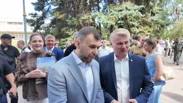 ����� �������: � �������� ������������ ���� �������� 100-������ ������ ����������� ������������ ������ ����������� �������� �������� ����� � ������� ����� �����������, ���������� ��������� � �������� ������ �� ���������...