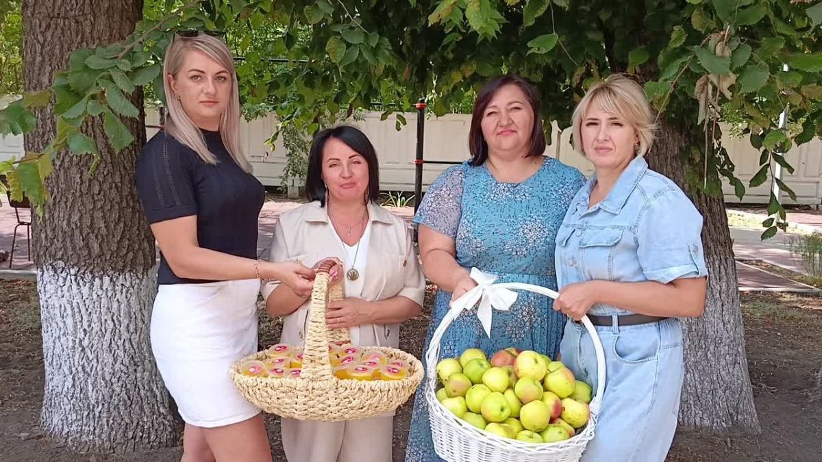 Совет женщин Волновахского МО поздравляет с праздником Преображения Господня!