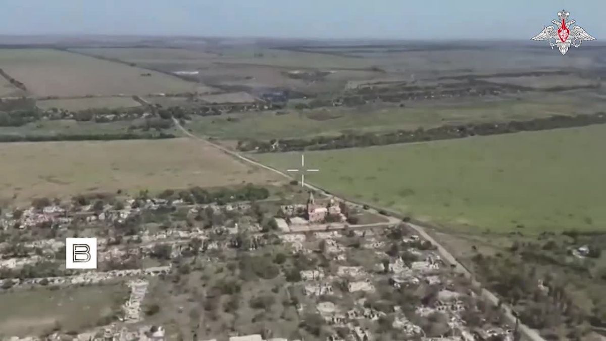 Видео освобождения населенного пункта Водянское в ДНР показало Минобороны России