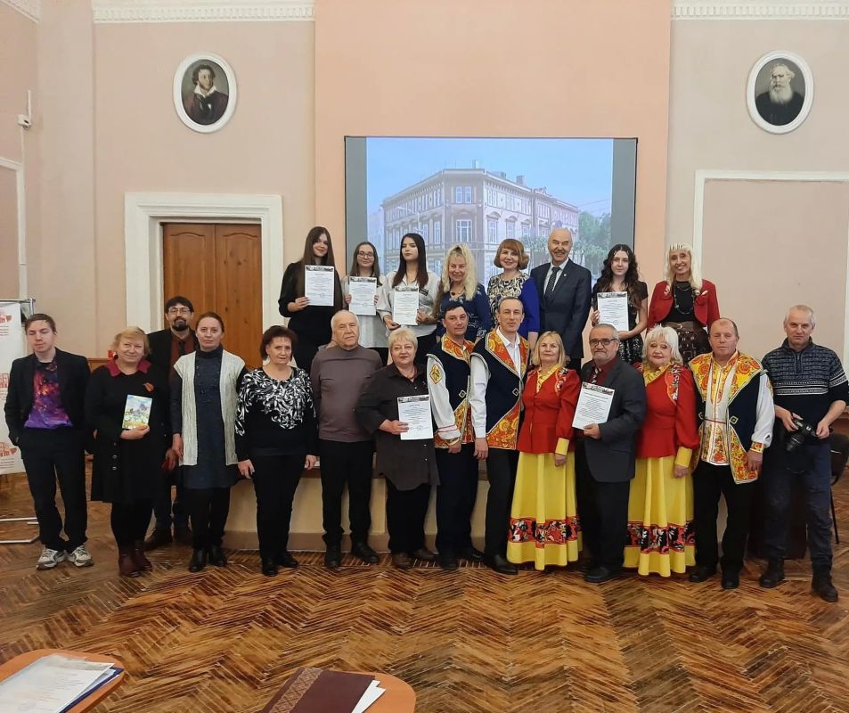 Смоляне приглашают жителей Мангуша к участию в литературном конкурсе «Связь поколений»