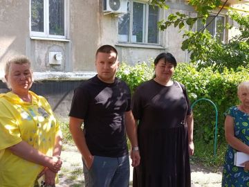 Замглавы администрации Снежного пообщался с жителями пгт Северное