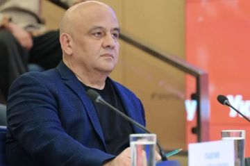 Срочно нужна пауза. Килинкаров сказал, как ЕС принудит Киев к миру