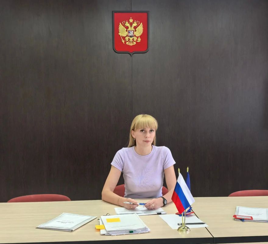 На очередном заседании комиссии по делам несовершеннолетних защите и прав на территории Ясиноватского округа, которое сегодня провела первый заместитель главы администрации округа – председатель комиссии Юлия Рачек...