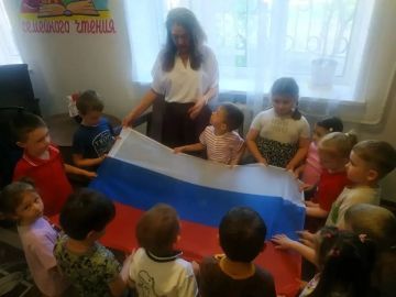 Ежегодно 22 августа наша страна отмечает один из самых важных и значимых праздников - День Государственного флага Российской Федерации