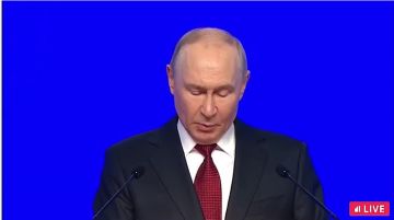 Участники XXIII съезда партии «Единая Россия» приветствовали Президента Российской Федерации Владимира Путина громкими овациями