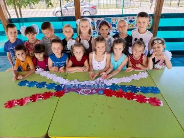 Антон Кольцов: В образовательных учреждениях округа отметили День Государственного флага России