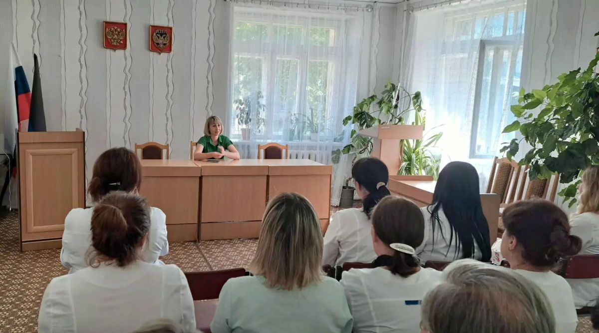 Сегодня в нашей больнице прошло совещание, ключевой темой которого стало внедрение Единой медицинской информационной системы (МИС) — одного из приоритетных направлений цифровизации здравоохранения ДНР
