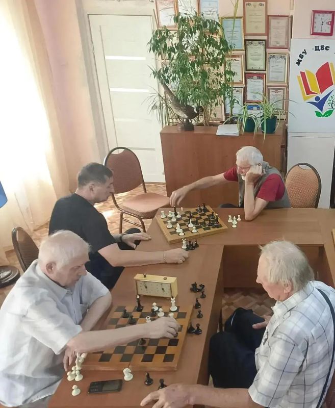 В городской библиотеке продолжаются шахматные субботы