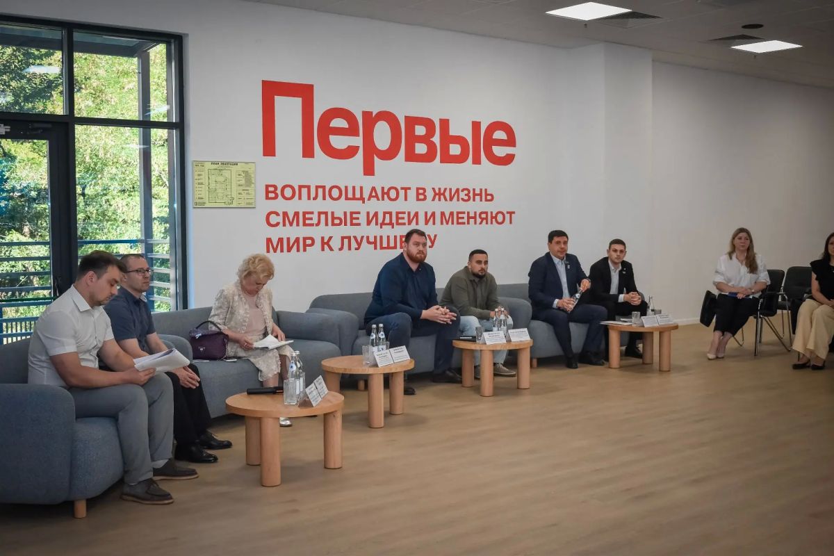 Владимир Ежиков: Формируем научный кадровый резерв Республики в рамках десятилетия науки и технологий, объявленного Президентом России Владимиром Владимировичем Путиным!