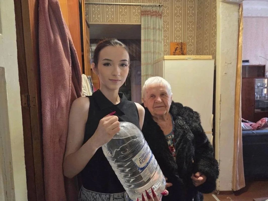 В рамках акции «Молодёжь не оставит в беде» доброслужащие администрации городского округа Горловка Донецкой Народной Республики при поддержке Горловской и Славянской епархии оказали помощь маломобильным одиноким пожилым...