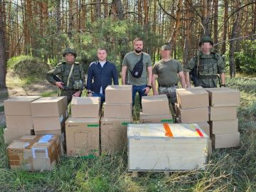 Артём Туров: Доставлена очередная партия специальной техники бойцам группировки "Центр"