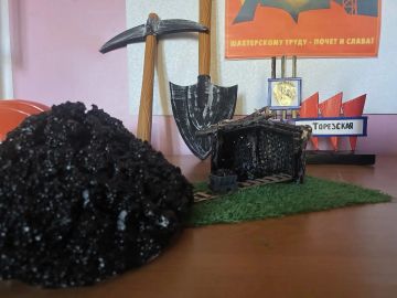 «Шахтёрская слава» — выставка кружка «Умелые руки»