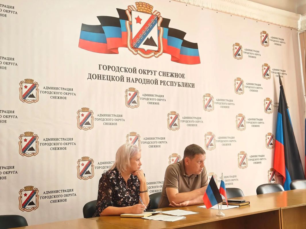 В администрации Снежного обсудили подготовку к отопительному сезону