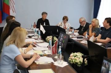Роман Конев: 27 августа 2026 года депутаты Горловского городского совета от фракции «Единая Россия» — Светлана Кочетова, Сергей Медведев и Дмитрий Корона — провели встречи с трудовыми коллективами