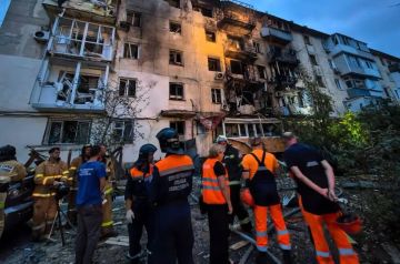 Бьют по мирной инфраструктуре: дронами ВСУ повреждены дома, детсад, поликлиника