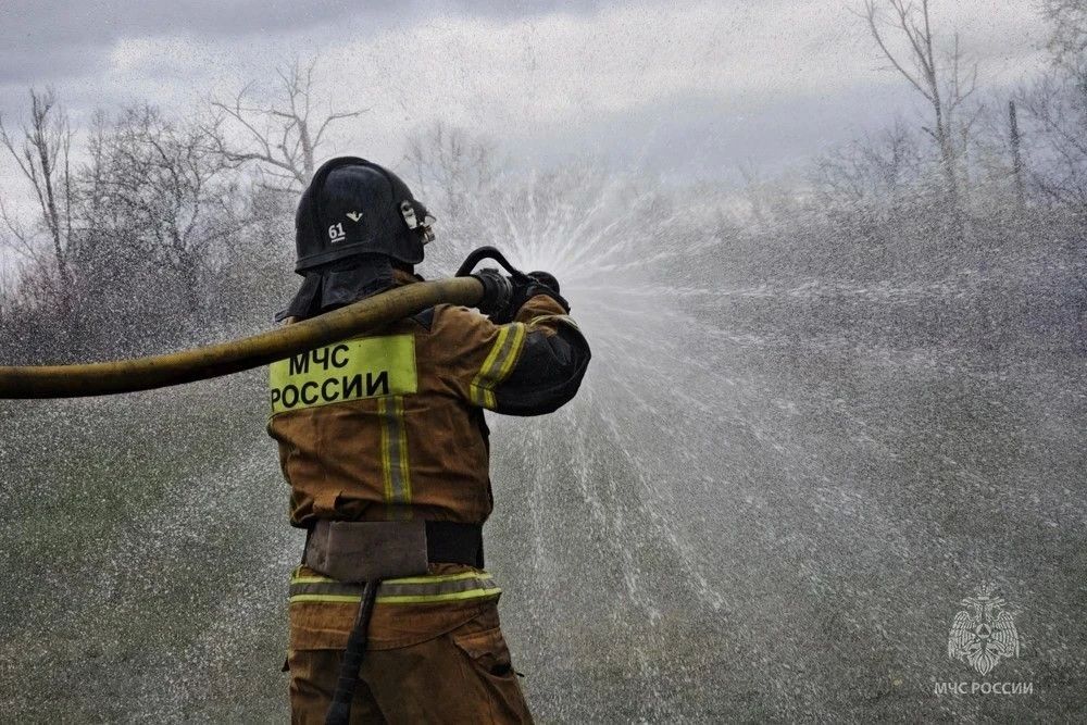 #МЧСДНР_СВОД за сутки. Ликвидировано 14 пожаров, из них 2 — ландшафтные