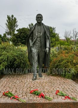 8 лет назад ушёл из жизни наш земляк, настоящий патриот русского Донбасса, народный артист СССР Иосиф Давыдович Кобзон…
