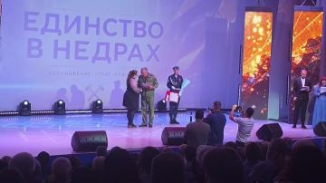 Андрей Гурулев: Накануне Дня шахтёра был в Краснокаменске и поздравил коллектив Приаргунского производственного горно-химического объединения имени Е.П. Славского (ППГХО)