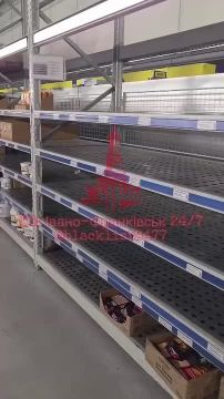 Дефицит продуктов начался и в Виннице и Ивано-Франковске — полки супермаркетов опустели