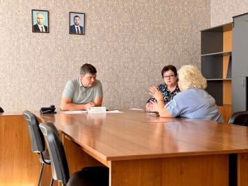 31 августа 2026 года, Глава муниципального образования городской округ Торез Артем Чесноков провел прием населения по личным вопросам