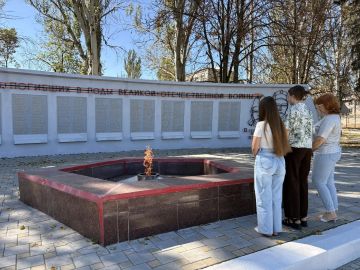 Николай Руппель: В преддверии Дня освобождения Донбасса и нашего города от немецко-фашистских захватчиков и Дня рождения Ясиноватой зажгли Вечный огонь на площади Славы