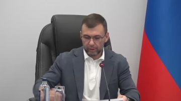 Денис Пушилин: Открытие новых офисов МФЦ, запуск промышленных предприятий и завершение уборочной – эти и другие темы обсудили на оперативном совещании