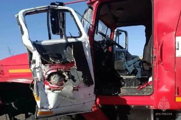 БПЛА ВСУ атаковал пожарную автоцистерну МЧС в ДНР