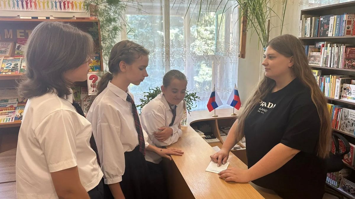Библиотеки — главные помощники в образовании детей, ведь они предоставляют широкий спектр материалов: книги, журналы, аудиокниги, цифровые ресурсы