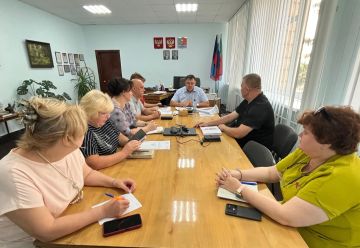 Василий Овчаров: Сегодня, 3 сентября 2026 года,провел оперативное совещание по рабочим вопросам с участием заместителей Главы и руководителей структурных подразделений Администрации округа
