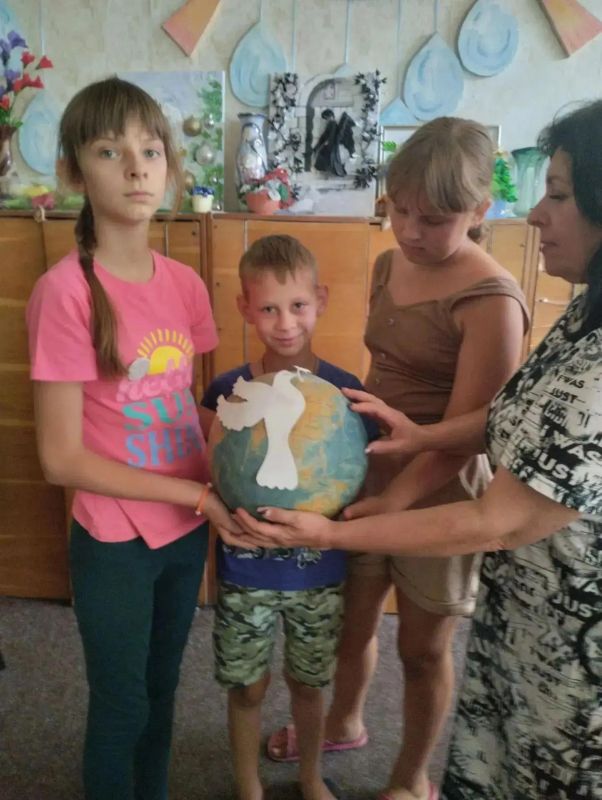 В п. Новолуганское состоялся мастер-класс к Дню окончания Второй мировой войны